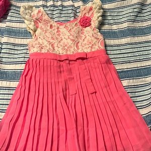 Piper baby size 4T hot pink summer dress with lace upper bodice soft Liner.